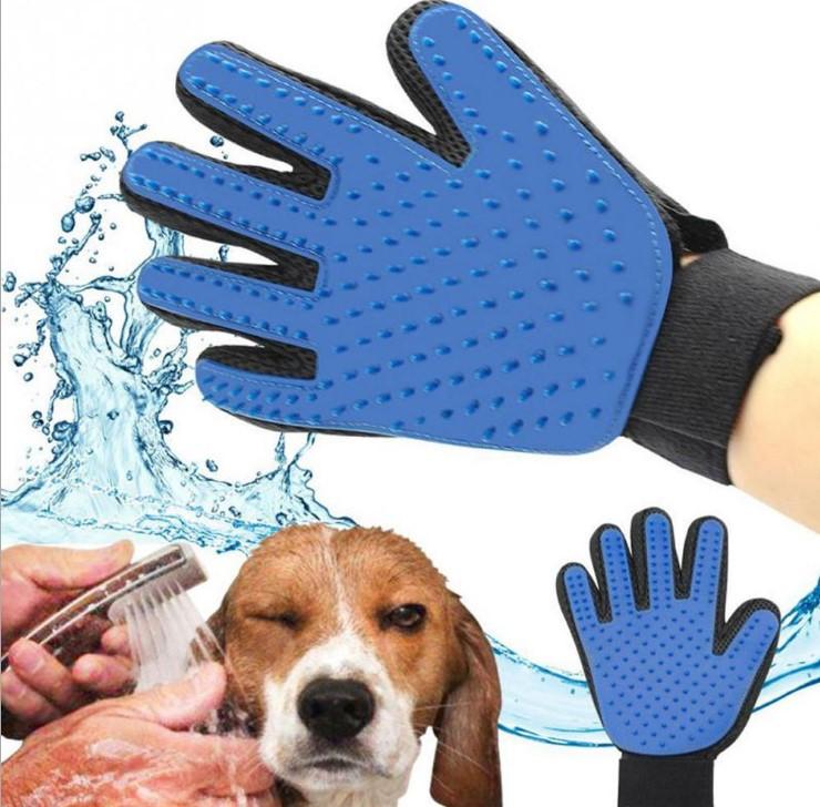 Gant brosse en silicone